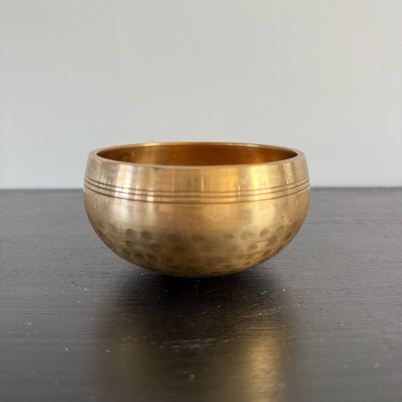 Unbranded | Brass Hammered Design Tibetan Singing Bowl Reduce Stress Circulation - Picture 2 of 6